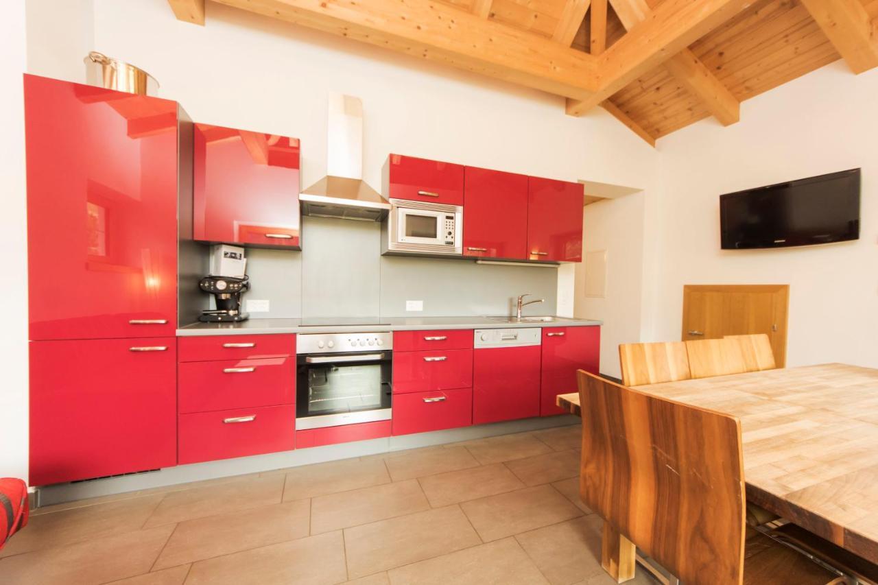 Chasa Sulai Appartements 萨姆瑙恩 外观 照片