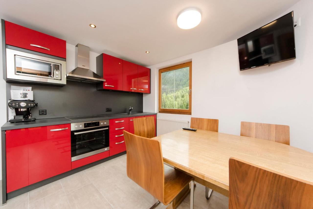 Chasa Sulai Appartements 萨姆瑙恩 外观 照片