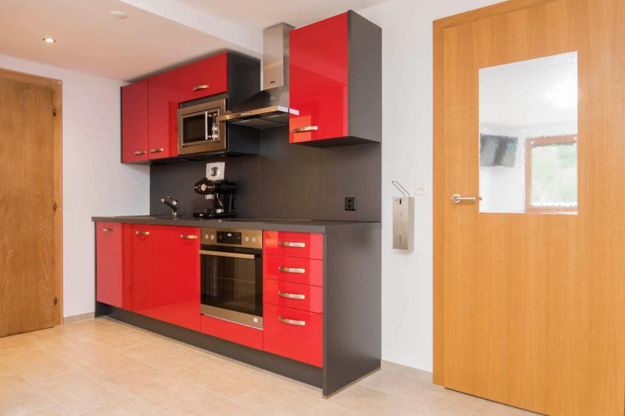 Chasa Sulai Appartements 萨姆瑙恩 外观 照片