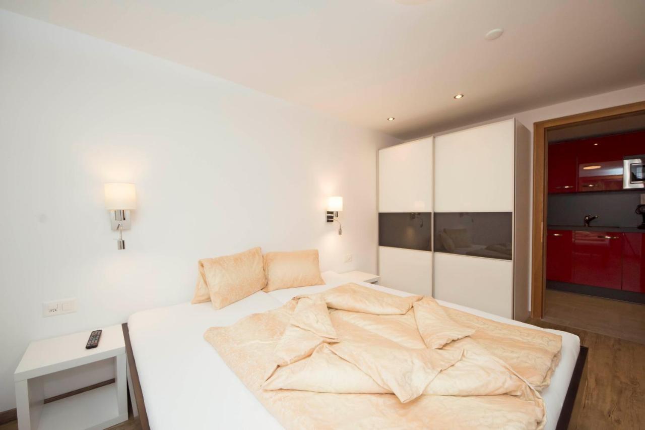 Chasa Sulai Appartements 萨姆瑙恩 外观 照片