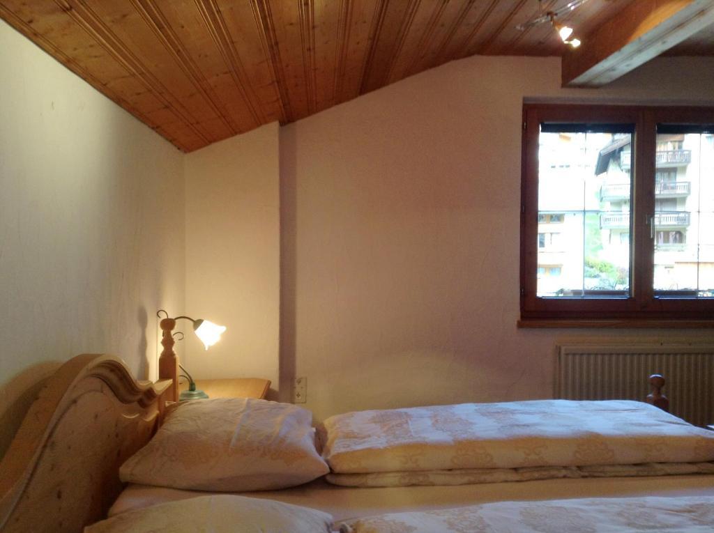 Chasa Sulai Appartements 萨姆瑙恩 客房 照片