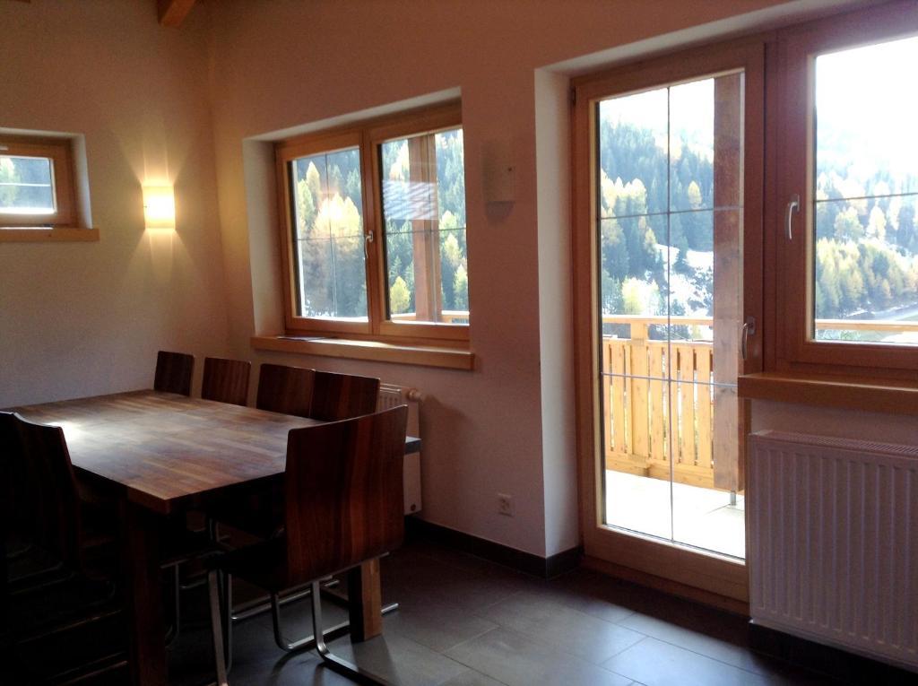 Chasa Sulai Appartements 萨姆瑙恩 客房 照片