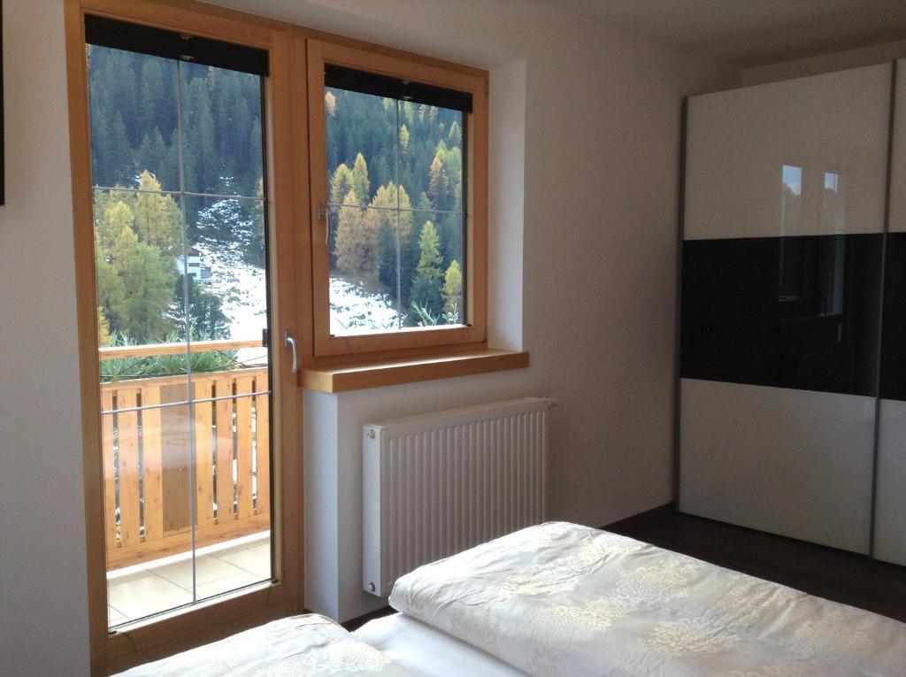 Chasa Sulai Appartements 萨姆瑙恩 客房 照片